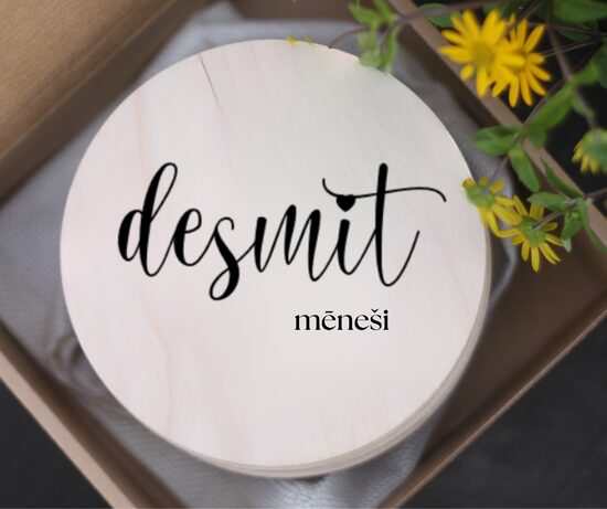 Personalizētas koka mēnešu kartiņas mazulim 