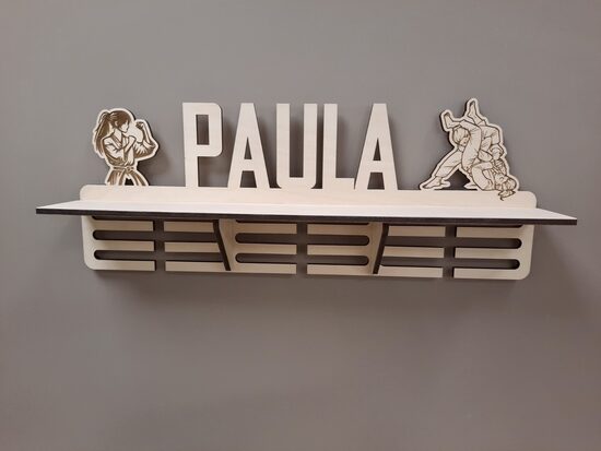 Personalizēts medaļu stends ar plauktu