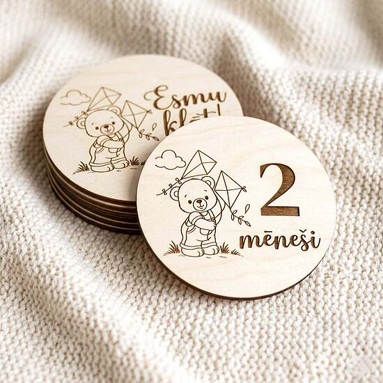 Personalizētas koka mēnešu kartiņas mazulim 