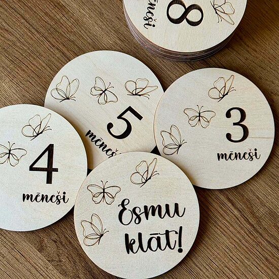 Personalizētas koka mēnešu kartiņas mazulim 