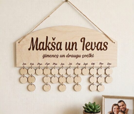 Personalizēts koka dzimšanas dienu kalendārs(ar iededzinātu uzrakstu)