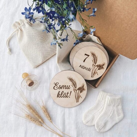 Personalizētas koka mēnešu kartiņas mazulim 