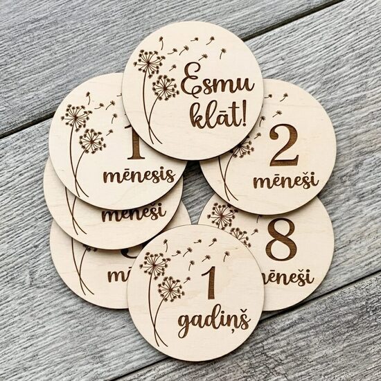 Personalizētas koka mēnešu kartiņas mazulim 