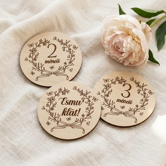 Personalizētas koka mēnešu kartiņas mazulim 
