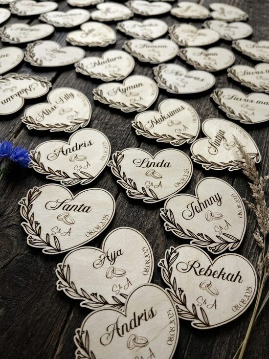 Kāzu dāvaniņas viesiem- koka magnēts 