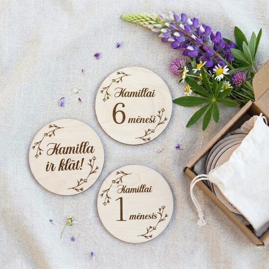 Personalizētas koka mēnešu kartiņas mazulim 