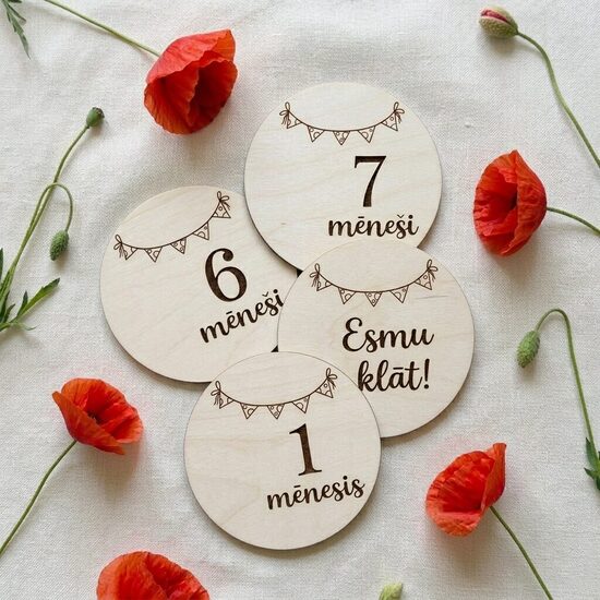 Personalizētas koka mēnešu kartiņas mazulim 