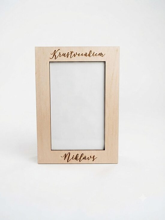 Personalizēts koka fotorāmis