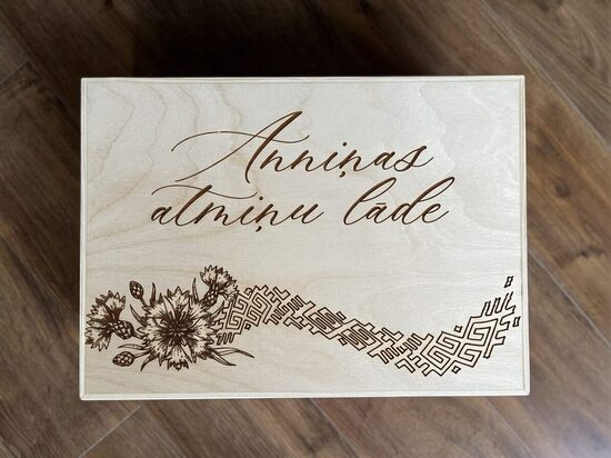 Personalizēta koka atmiņu lāde 