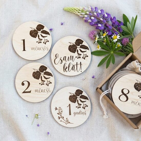 Personalizētas koka mēnešu kartiņas mazulim 