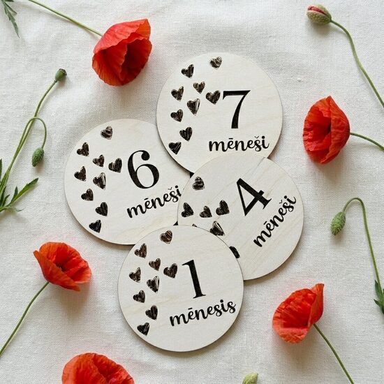 Personalizētas koka mēnešu kartiņas mazulim 