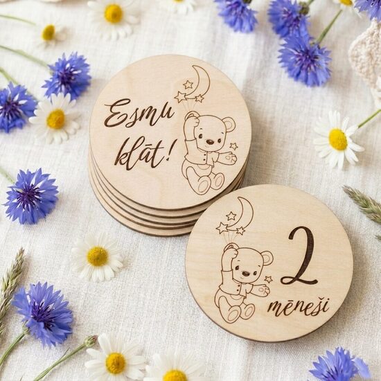 Personalizētas koka mēnešu kartiņas mazulim 