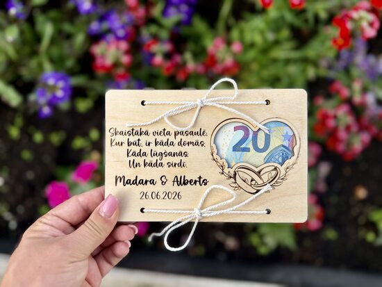 Naudas aploksne kāzām