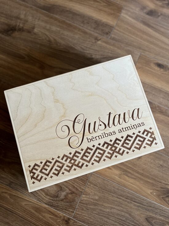 Personalizēta koka atmiņu lāde 