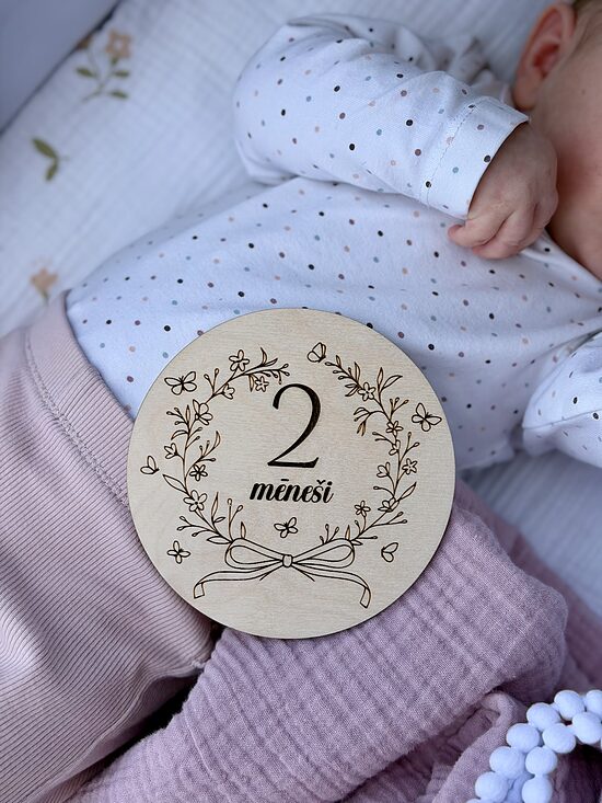 Personalizētas koka mēnešu kartiņas mazulim 