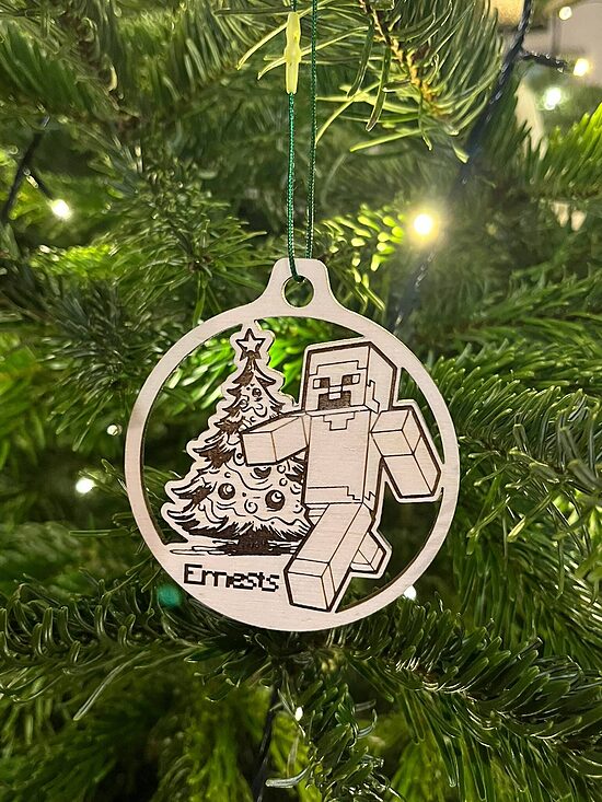 Krāsojams, personalizēts Minecraft rotājums