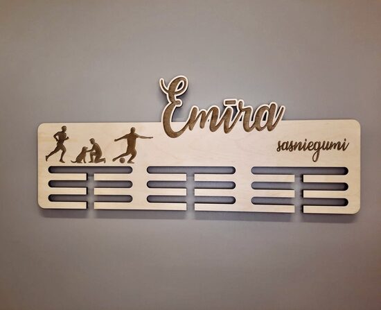 Personalizēts medaļu stends 