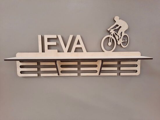 Medaļu stends- plaukts riteņbraucējam 