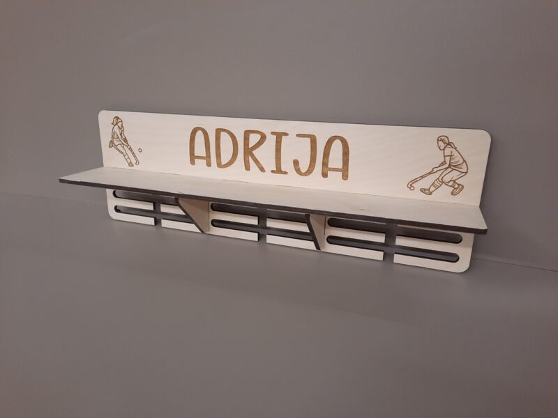 Personalizēts koka medaļu stends ar plauktu florbolistam