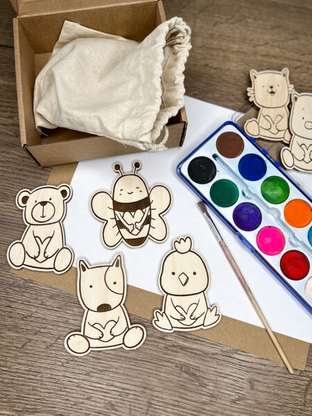 Creative coloring kit made of wood for coloring 