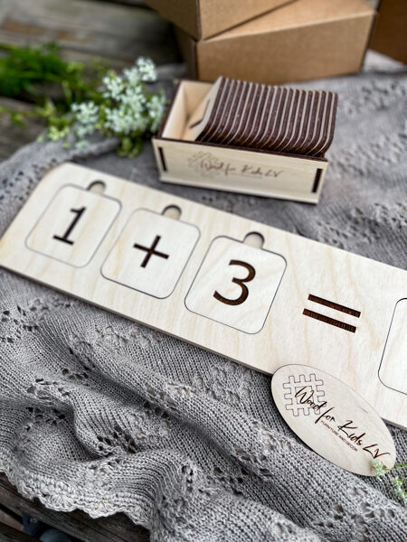 Wooden calculating board