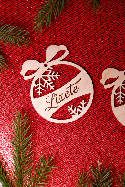 Personalizēti koka Ziemassvētku rotājumi 