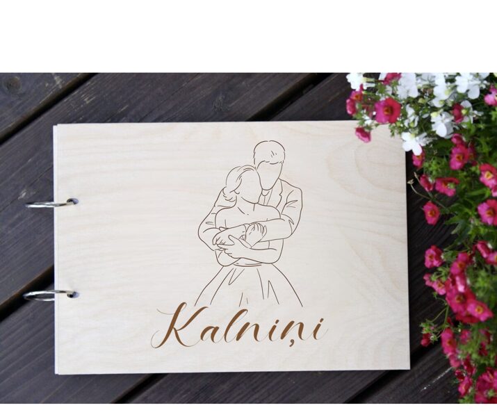 Personalizēts kāzu albums/viesu grāmata koka vākos 