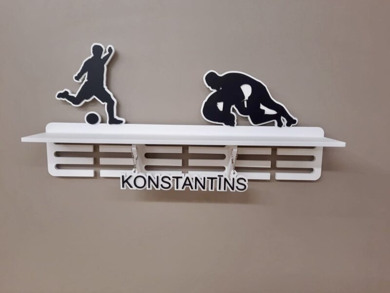 Medaļu stends, kausu plaukts 