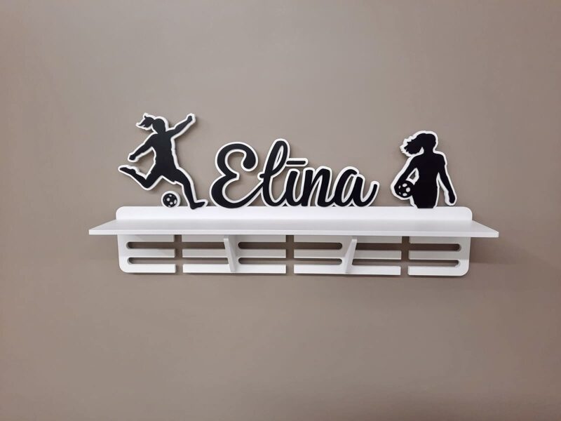 Medaļu stends, kausu plaukts- futbolistei